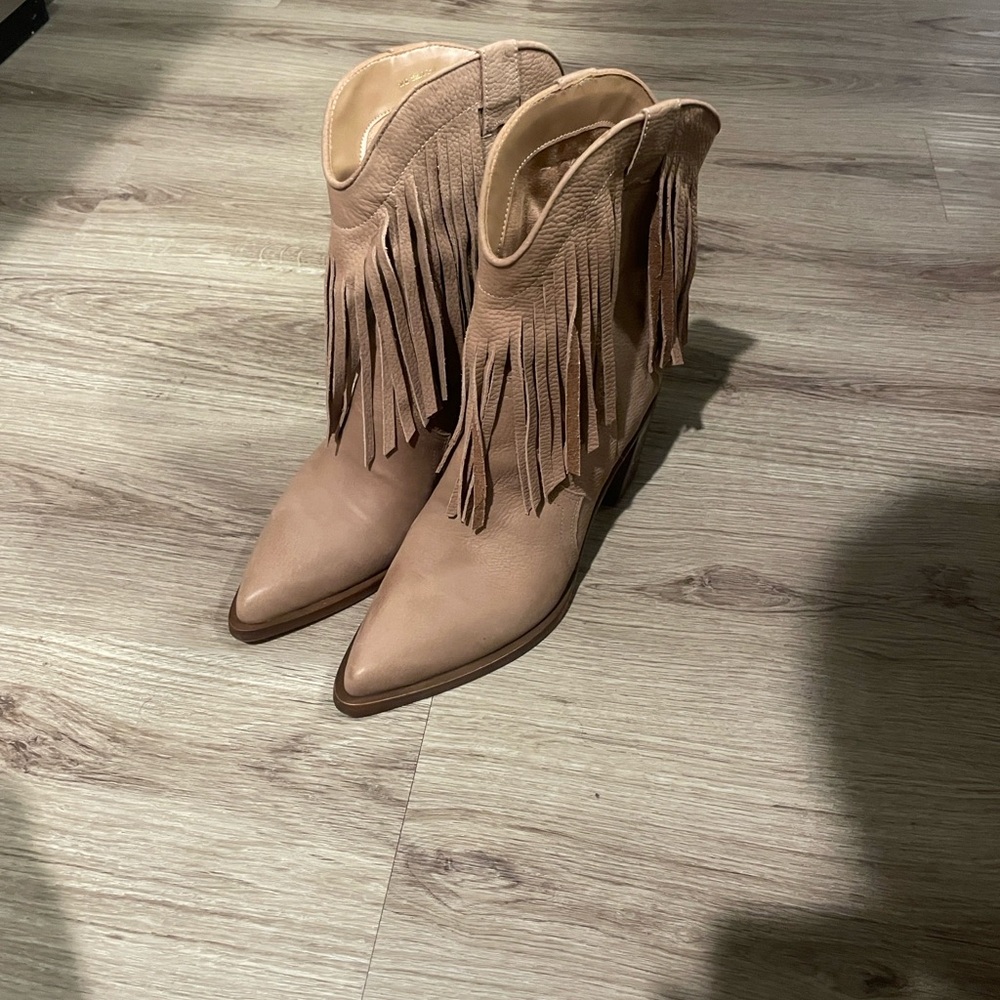 New Dolce Vita Fringe Tan Leather Ankle Boots